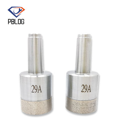 PBLOG Particules de diamant combinées dans une perceuse en verre
