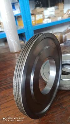 Roues à diamants à double rainure nettes et durables pour machines à double bord rond