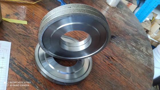 Roues à diamants à double rainure nettes et durables pour machines à double bord rond