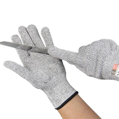 Gants en plastique noir adaptés aux applications à faible perméabilité