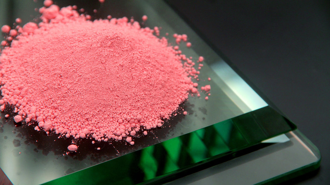 Poudre de polissage de verre pour machine de traitement du verre utilise la couleur rouge